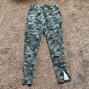 Moto style camo jegging